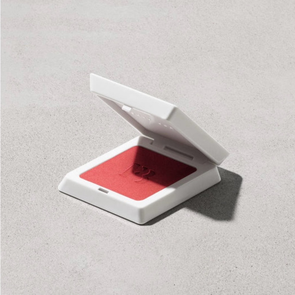 FENTY CHEEKS SUEDE POWDER BLUSH